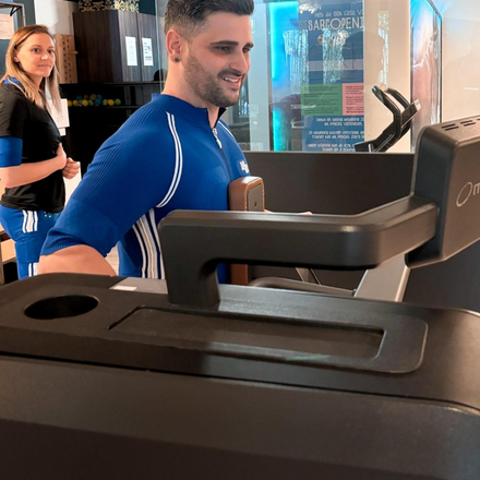 Trainen op de Milon cirkel bij HUPHUP